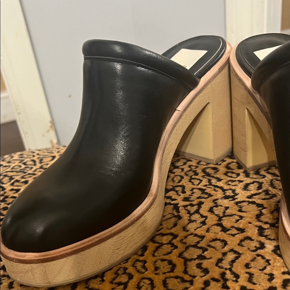 Dolce Vita Black Leather Mules with Tan Sole - Picture 14 of 14